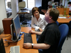 Ukzka prce s pomckou pro nevidom (nov okno)